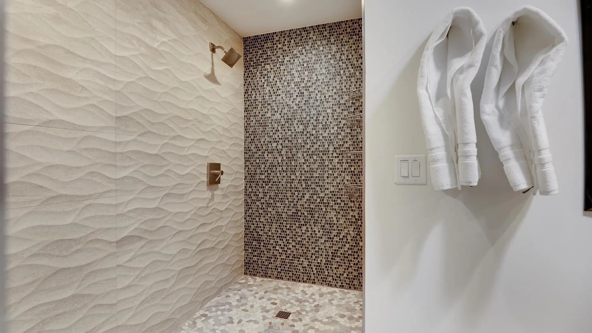 Holiday home The Cascades Retreat - Walk To Downtown! Villa Palm Springs
