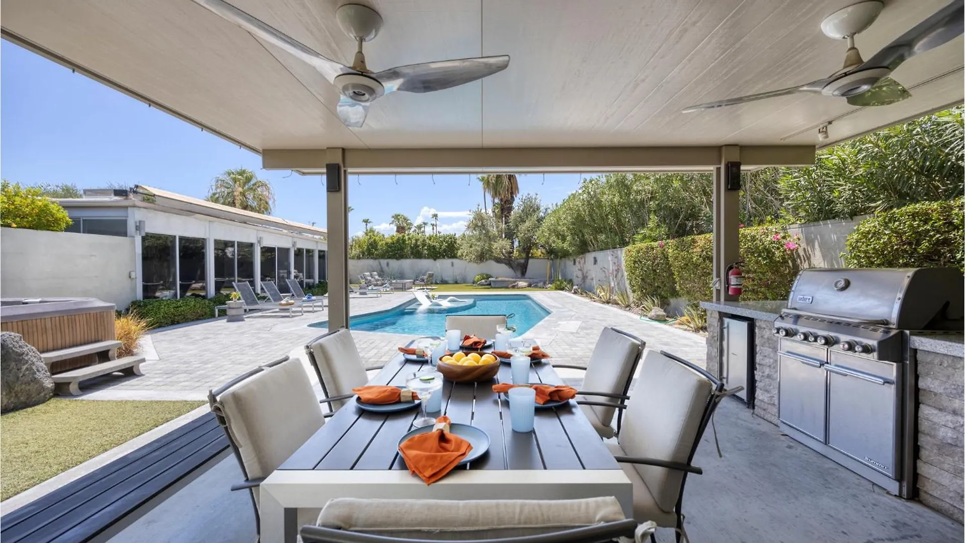 Holiday home The Cascades Retreat - Walk To Downtown! Villa Palm Springs United States