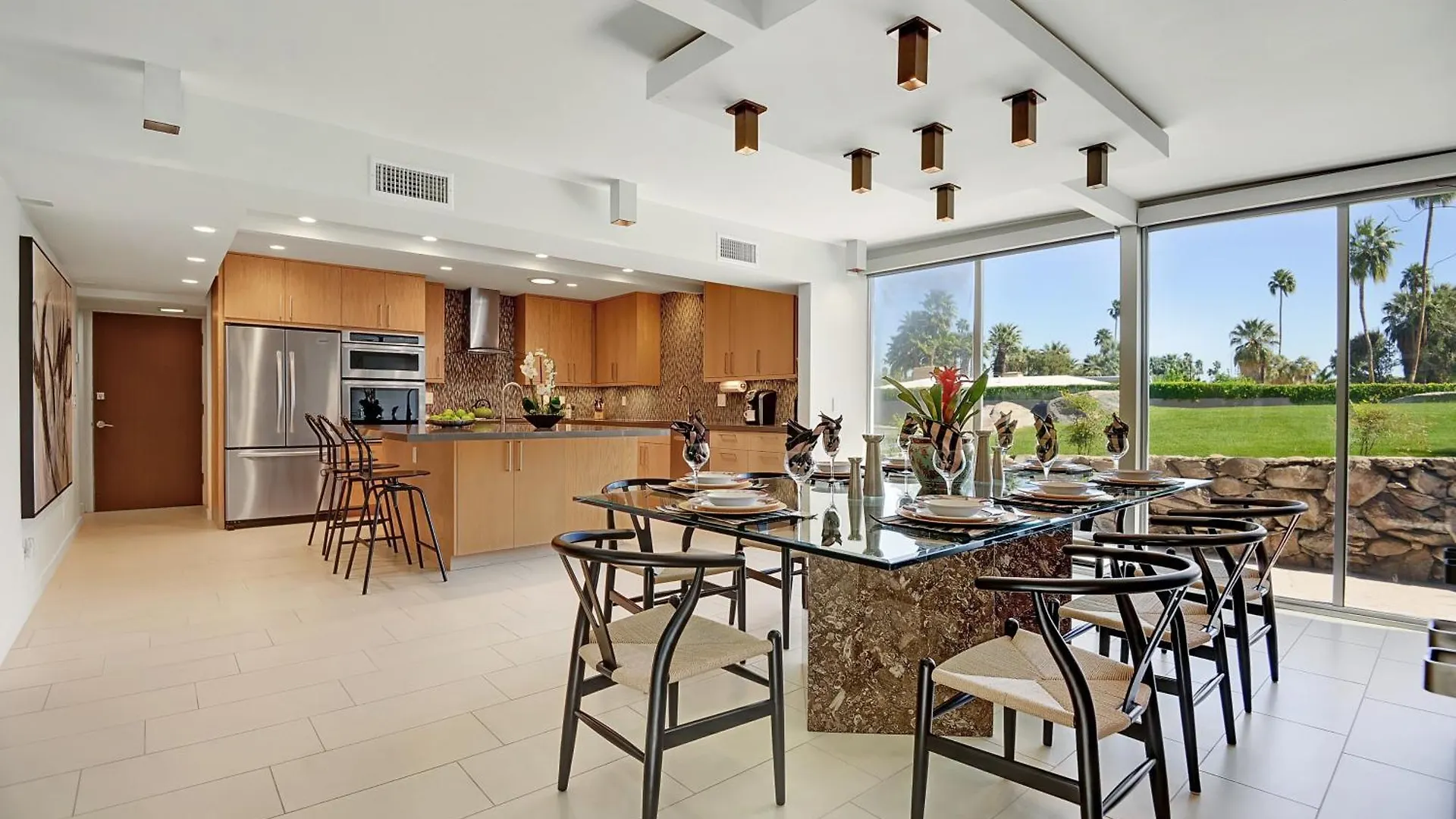 Holiday home The Cascades Retreat - Walk To Downtown! Villa Palm Springs