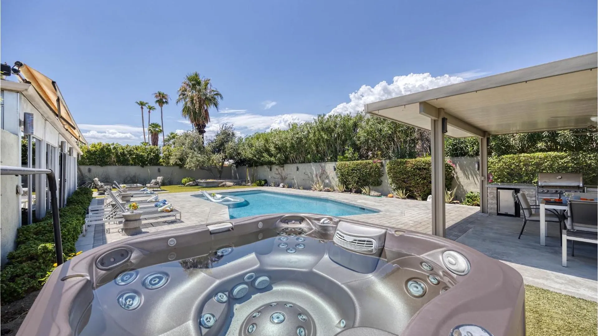 Holiday home The Cascades Retreat - Walk To Downtown! Villa Palm Springs