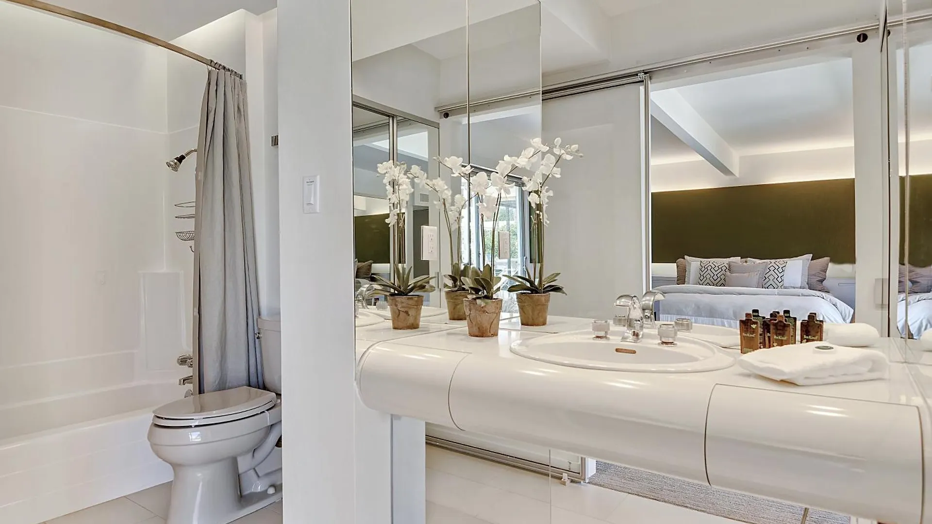 The Cascades Retreat - Walk To Downtown! Villa Palm Springs Holiday home